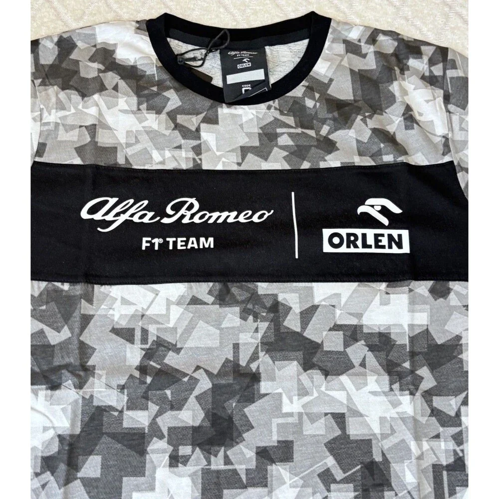 NWT Alfa Romeo Racing F1 Team Orlen Camo Pixilated Men’s Shirt Size L